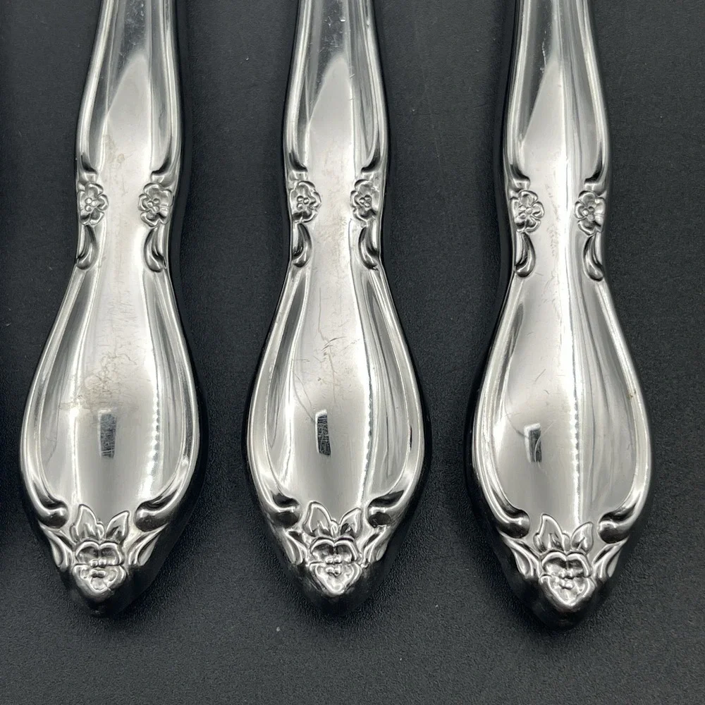 Lot of 12 Unmarked Chantelaine Pattern Flatware Knives Stainless Replacement